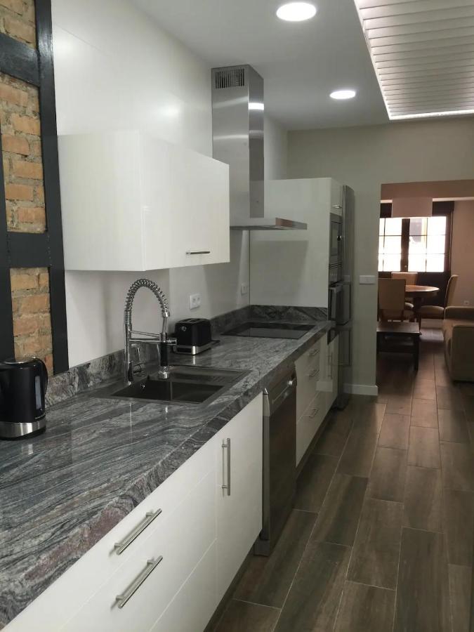 Maravilloso Piso En El Centro_wifi_parking_8people Apartment *